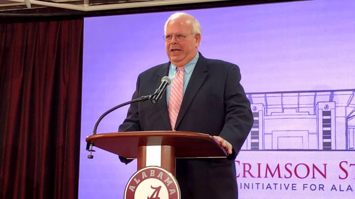 Alabama announcer Eli Gold